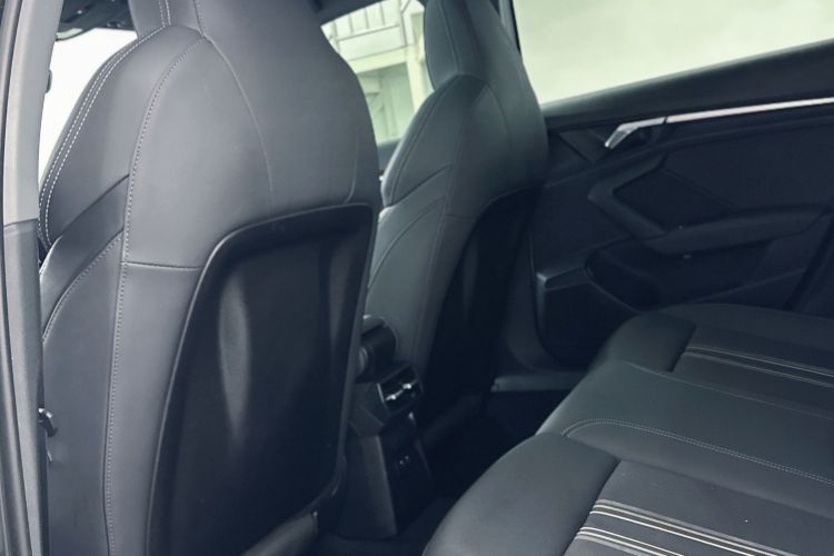 Audi A3 2023 #14 Audi A3 2023 صورة سيارة #14