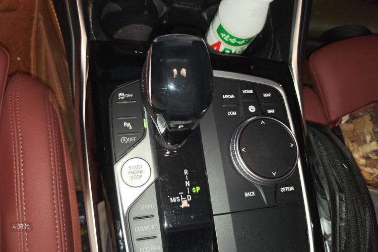 BMW 3 Series 2021 car image #16