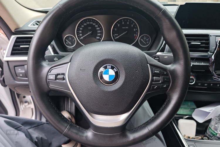 BMW 3 Series 2018 #12 BMW 3 Series 2018 car image #12