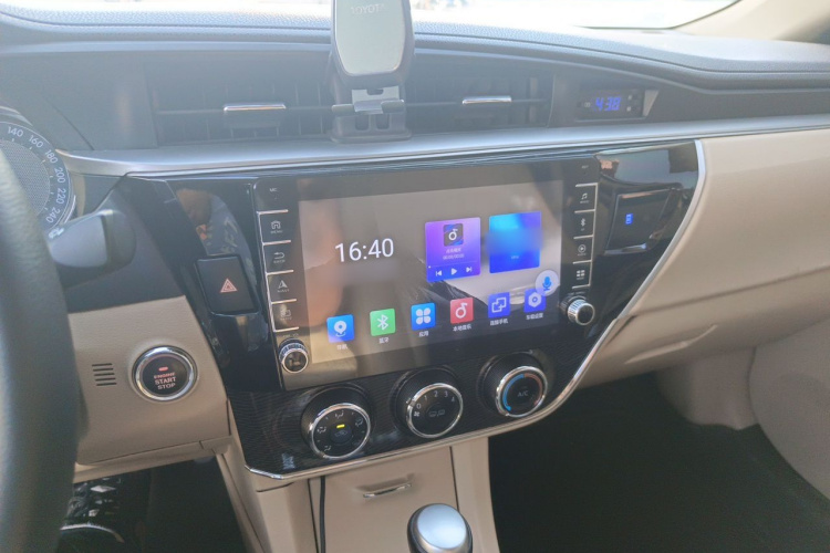Toyota Corolla 2015 #15 Toyota Corolla 2015 car image #15