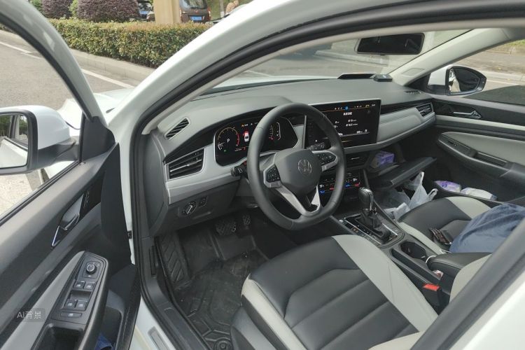 Volkswagen Bora 2023 car image #18