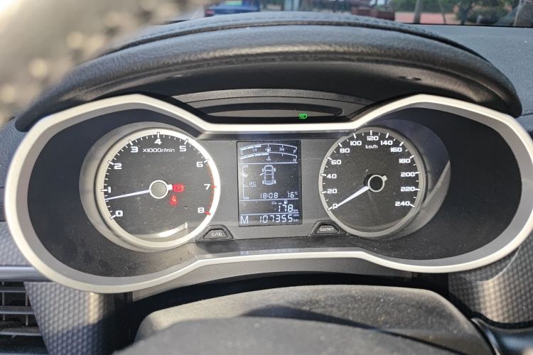 GEELY Emgrand GS 2017 car image #12