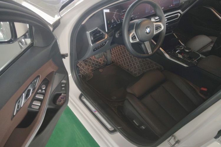 BMW 3 Series 2023 car image #16
