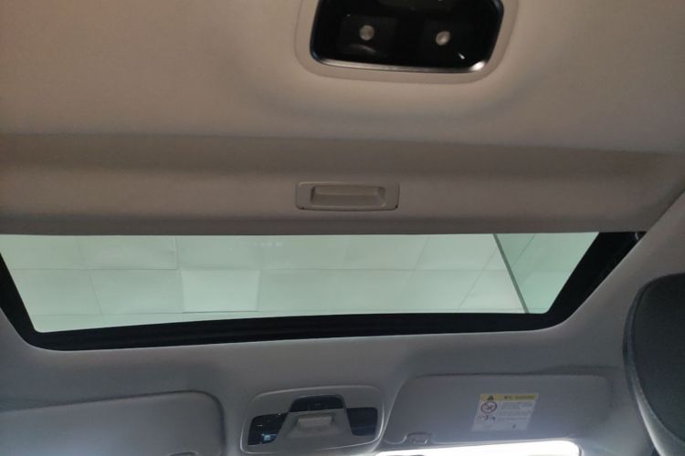 GEELY Emgrand 2021 car image #18