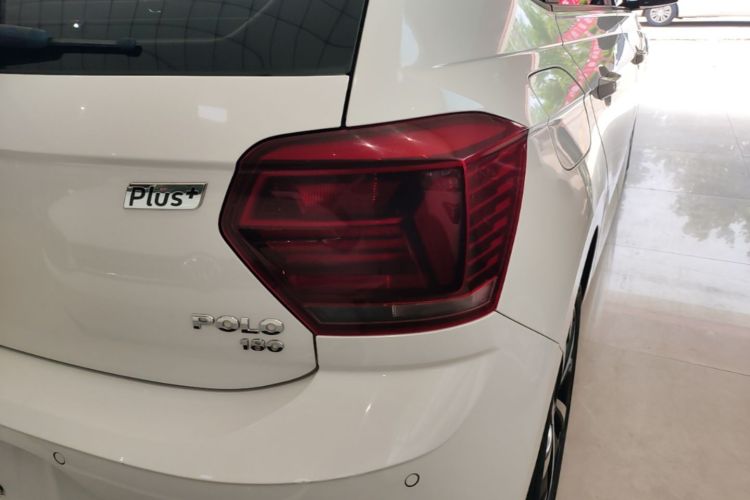 Volkswagen Polo 2019 car image #8