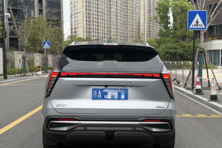 GEELY Boyue L 2024 car image #6