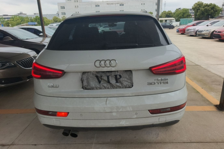 Audi Q3 2017 car image #6
