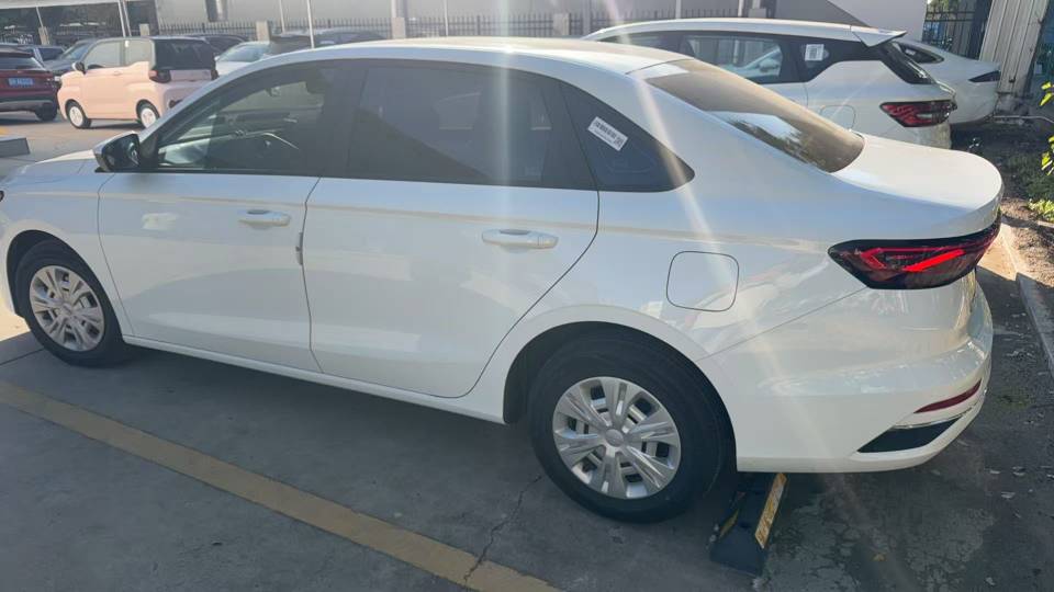 GEELY Emgrand 2025 #3 GEELY Emgrand 2025 imagen de coche #3
