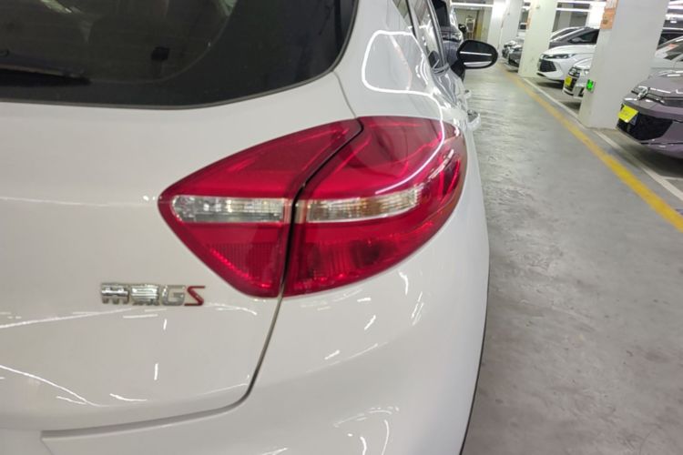 GEELY Emgrand GS 2020 car image #8