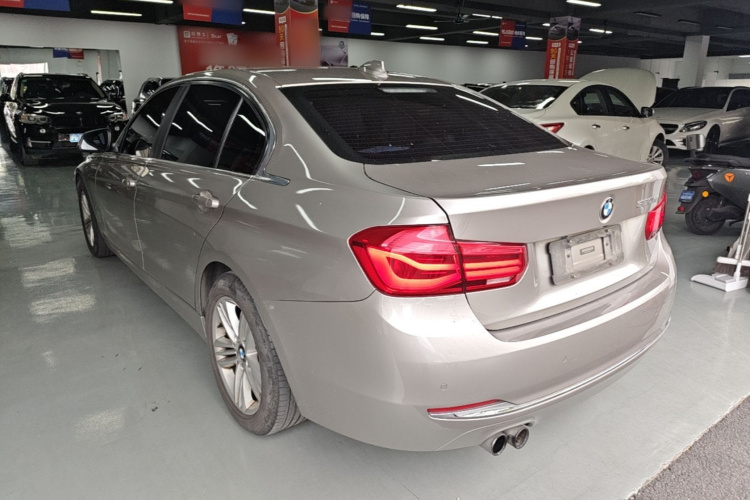 BMW 3 Series 2017 #4 BMW 3 Series 2017 car image #4