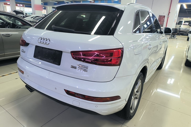 Audi Q3 2017 #7 Audi Q3 2017 car image #7