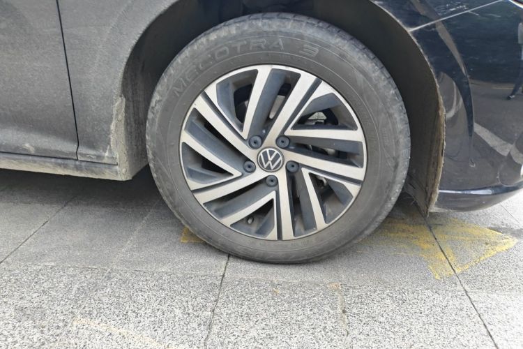 Volkswagen Lavida 2025 car image #9