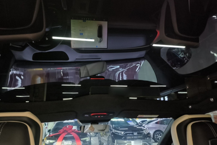 MI SU7 2025 car image #18
