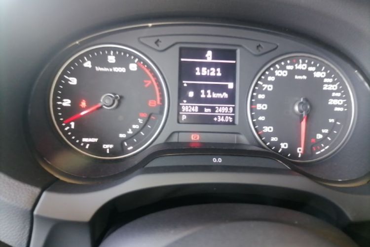 Audi A3 2019 immagine di auto #14