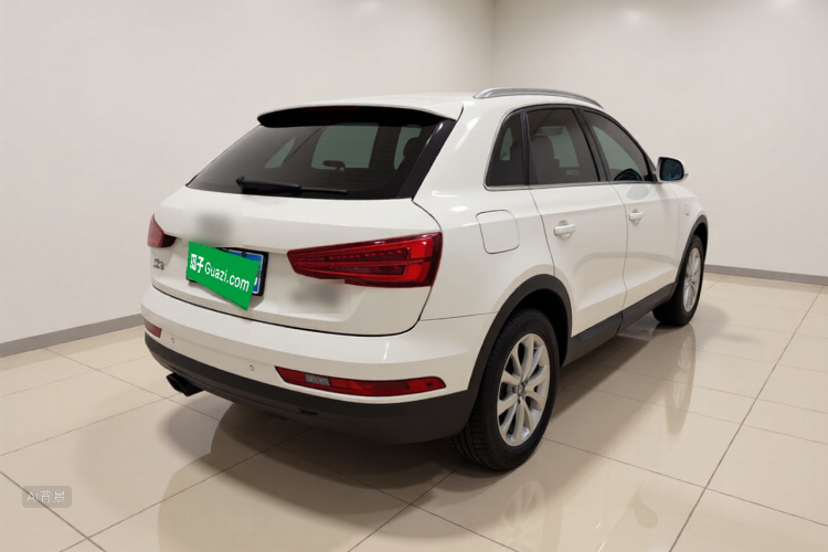 Audi Q3 2018 immagine di auto #7