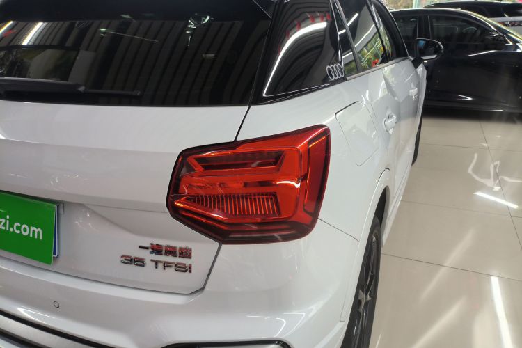 Audi Q2L 2023 imagem de carro #8