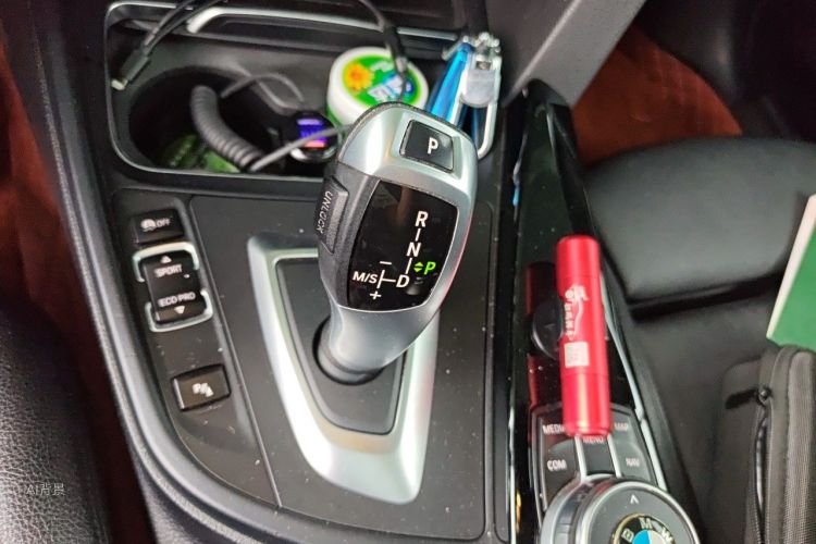 BMW 3 Series GT 2019 #16 BMW 3 Series GT 2019 car image #16