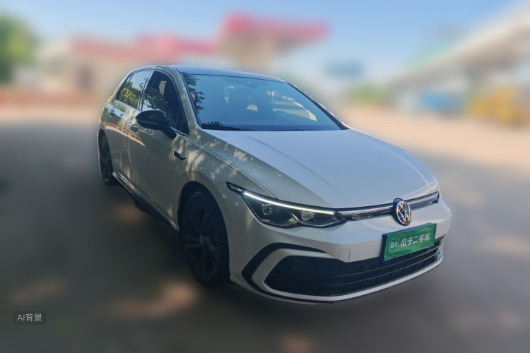 Volkswagen Golf 2022 car image #4