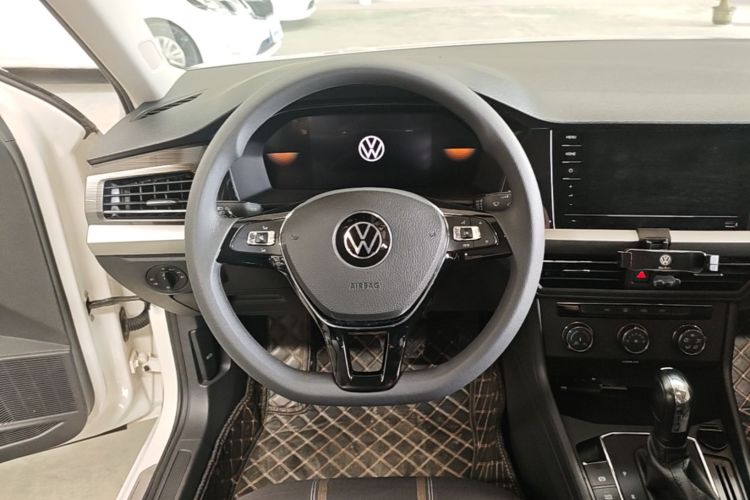 Volkswagen Lavida 2021 car image #11