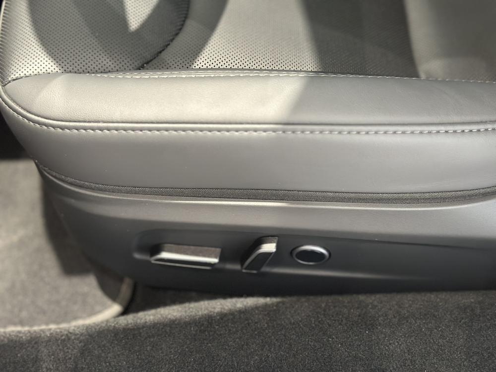 Tesla Model 3 2025 #29 Tesla Model 3 2025 car image #29