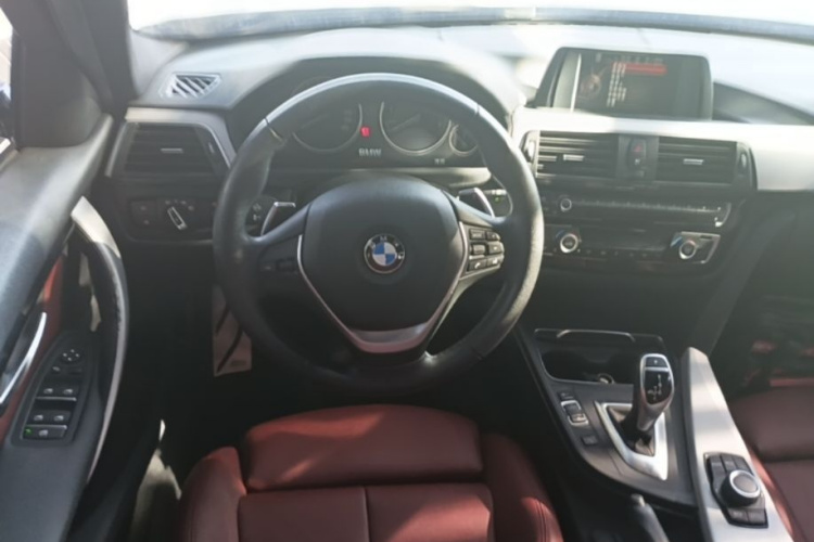 BMW 3 Series 2017 car image #11