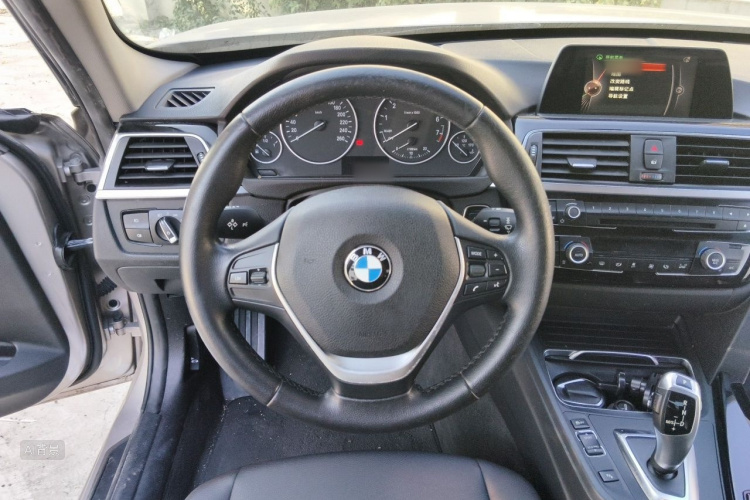 BMW 3 Series 2016 #12 BMW 3 Series 2016 car image #12