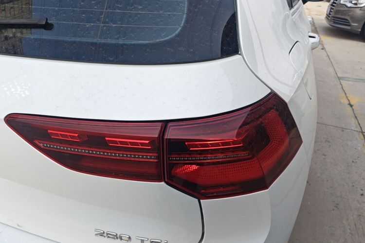Volkswagen Golf 2021 صورة سيارة #8