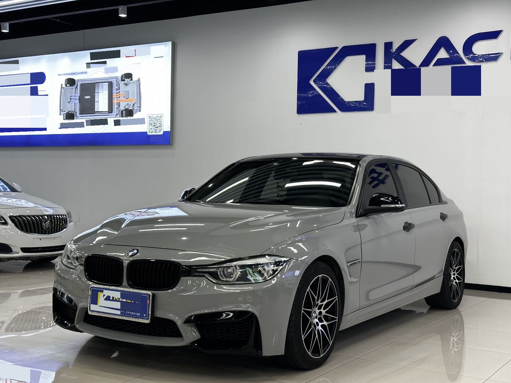 2017 2017 car image