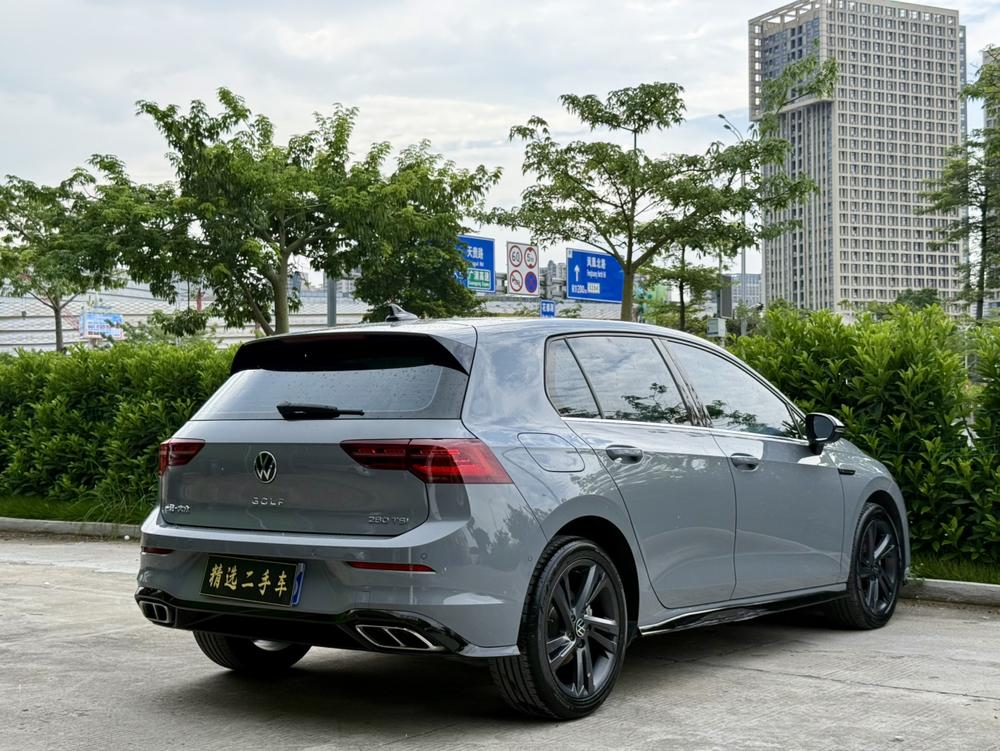 Volkswagen Golf 2024 car image #5