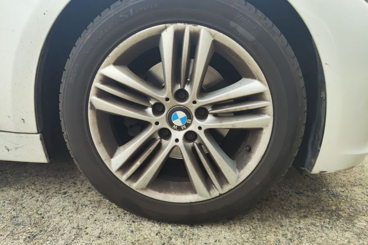 BMW 3 Series 2016 car image #9