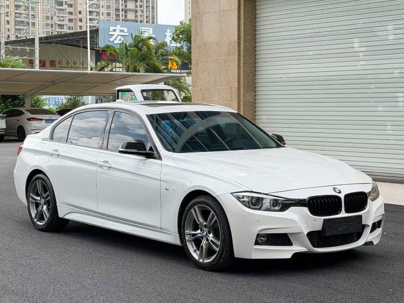 BMW 3 Series 2019 car image #3