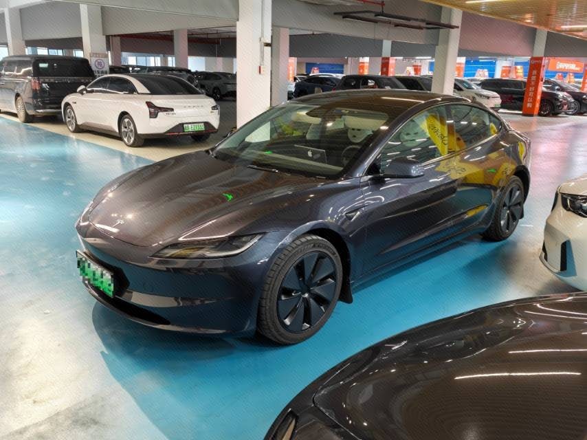 Tesla Model 3 2025 car image 