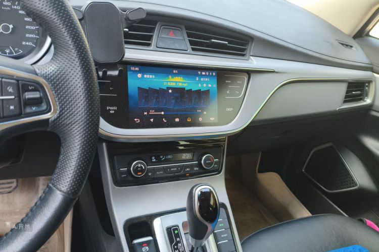 GEELY Emgrand GS 2018 car image #15