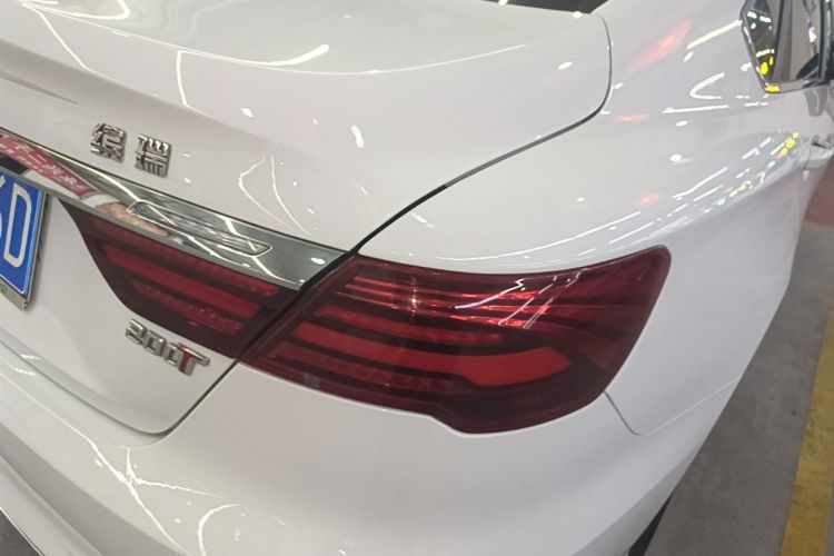 GEELY Binray 2020 car image #8