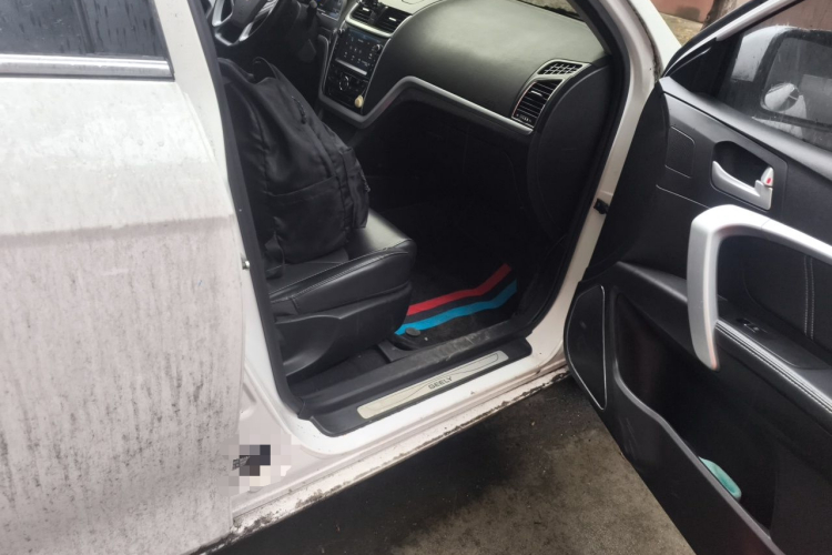 GEELY Emgrand 2016 car image #21