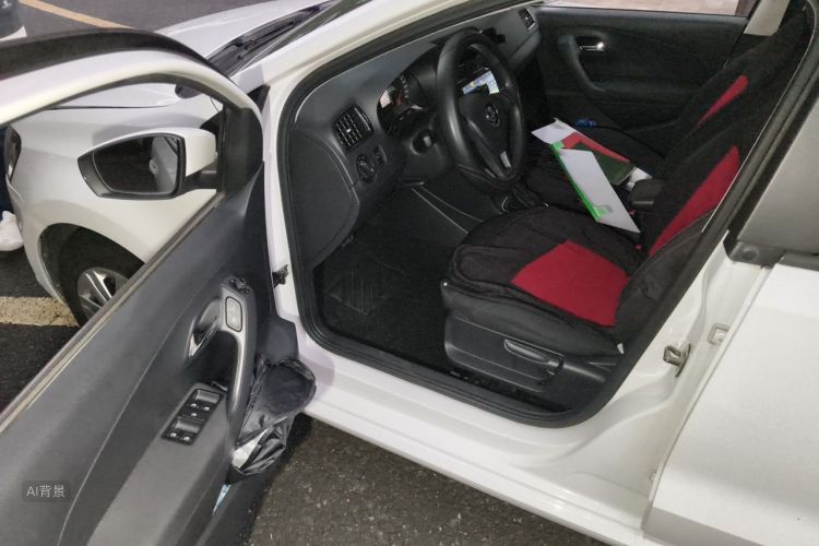 Volkswagen Polo 2019 car image #18