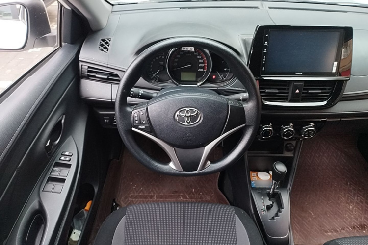 Toyota Vios 2022 imagen de coche #12