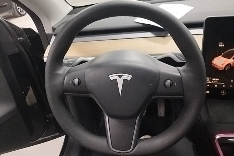 Tesla Model Y 2022 #11 Tesla Model Y 2022 car image #11