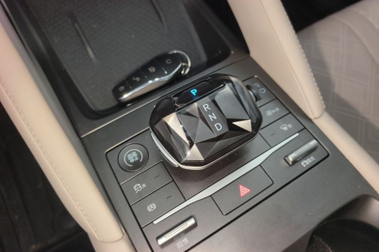 BYD YuanUP 2024 car image #14