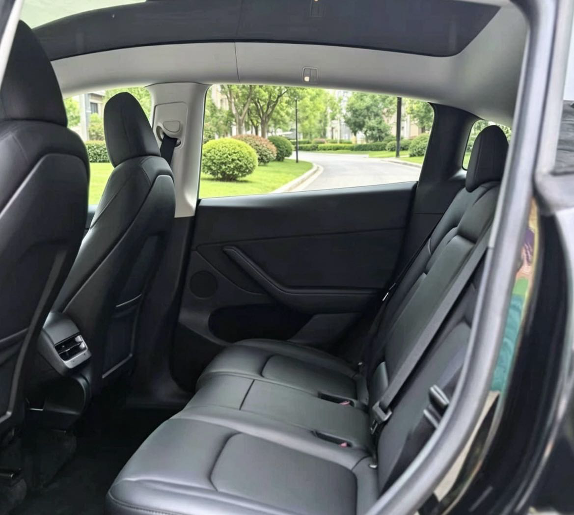 Tesla Model Y 2023 #6 Tesla Model Y 2023 car image #6