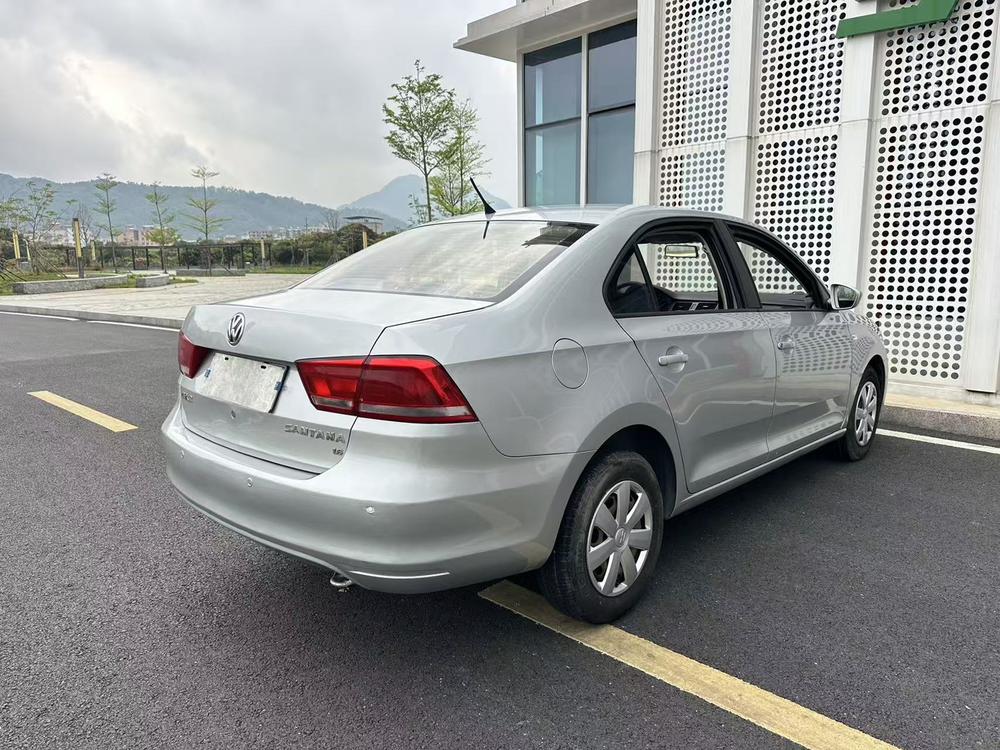 Volkswagen Santana 2013 car image #7