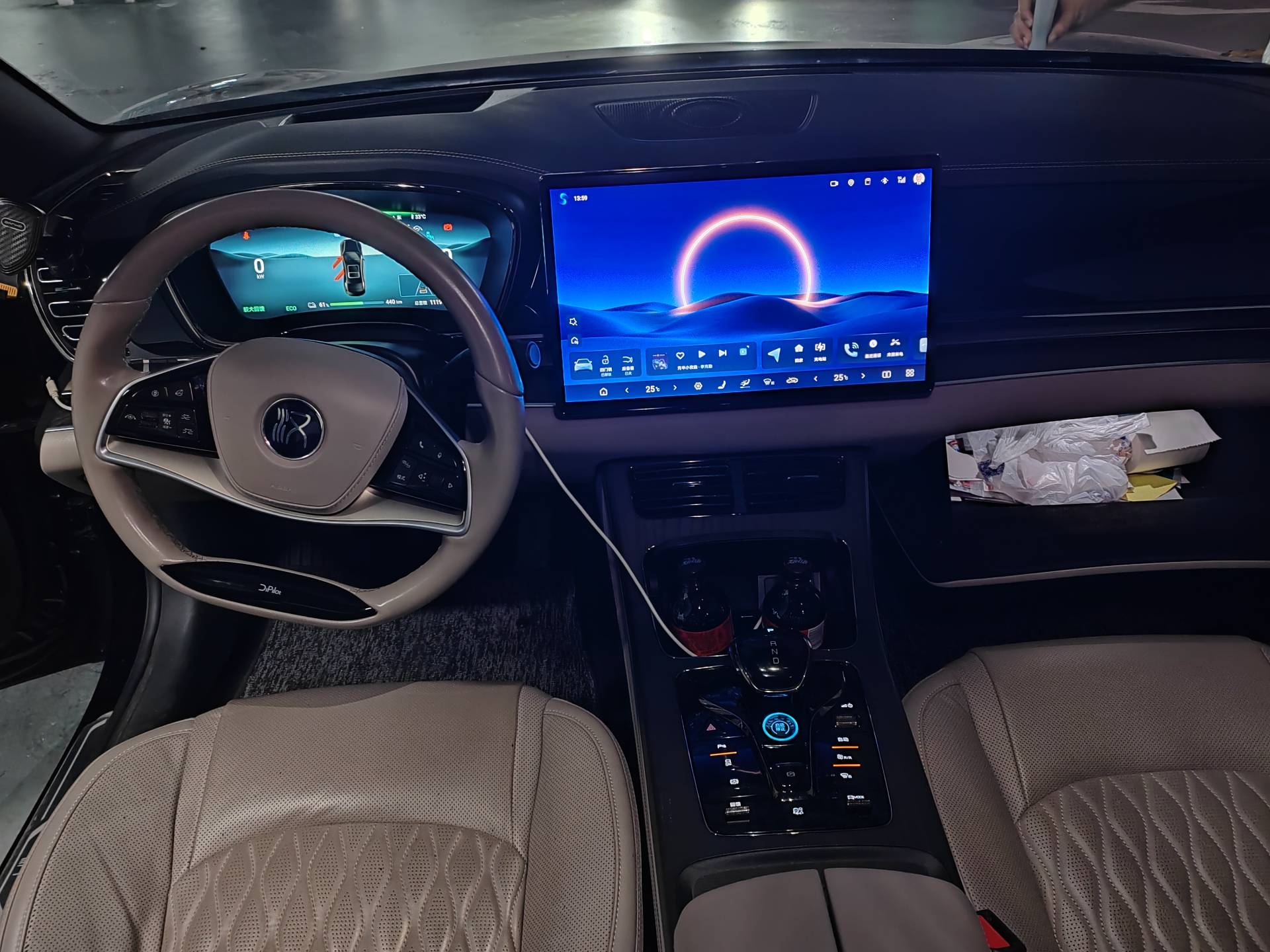 BYD Han 2024 car image #8