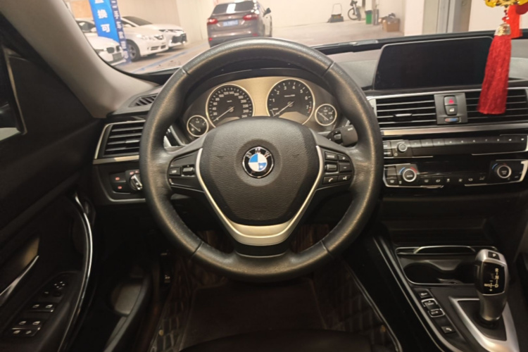 BMW 3 Series GT 2019 car image #11