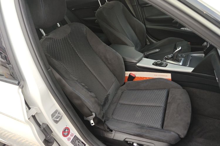 BMW 3 Series 2017 #24 BMW 3 Series 2017 car image #24