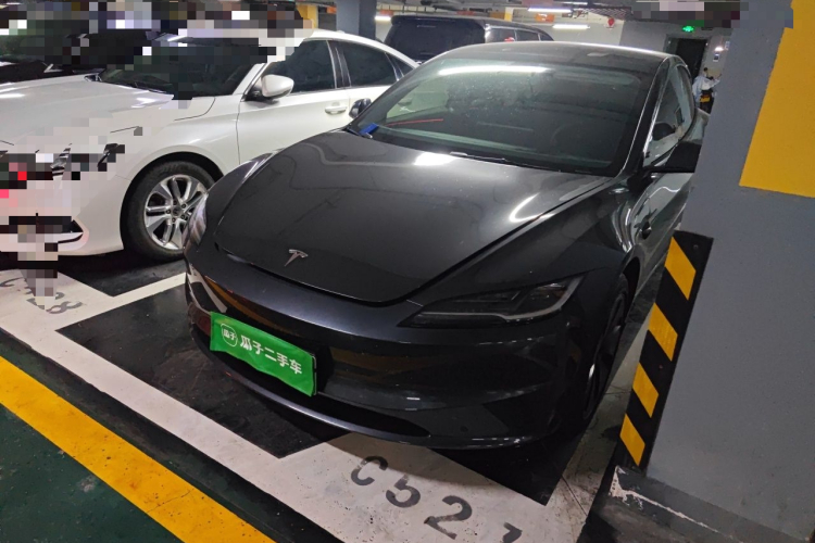 Tesla Model 3 2025 #2 Tesla Model 3 2025 car image #2