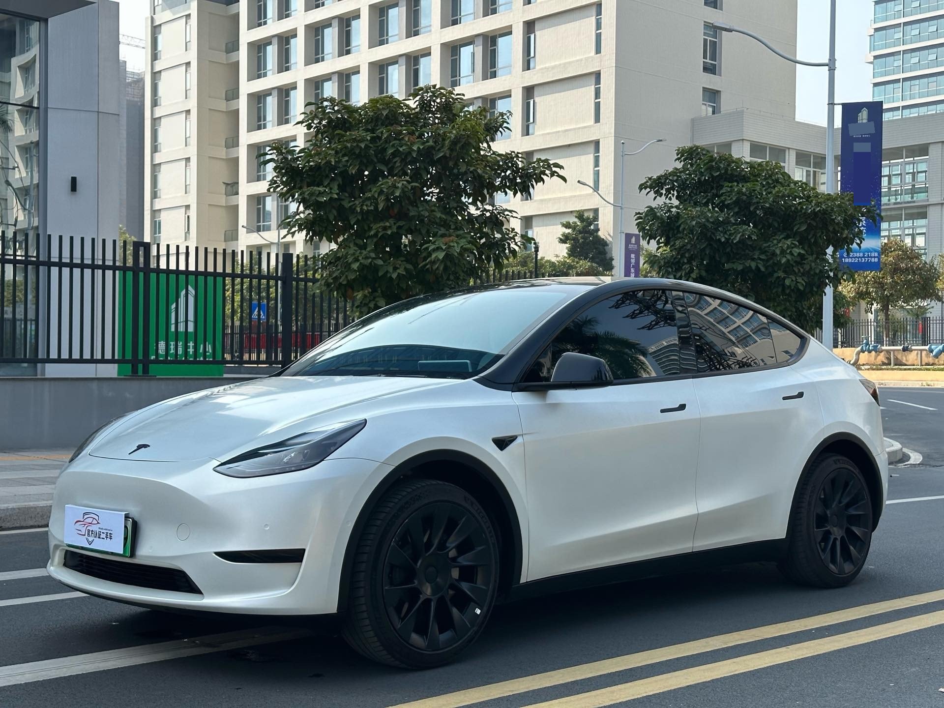 Tesla Model Y 2021 Tesla Model Y 2021 car image