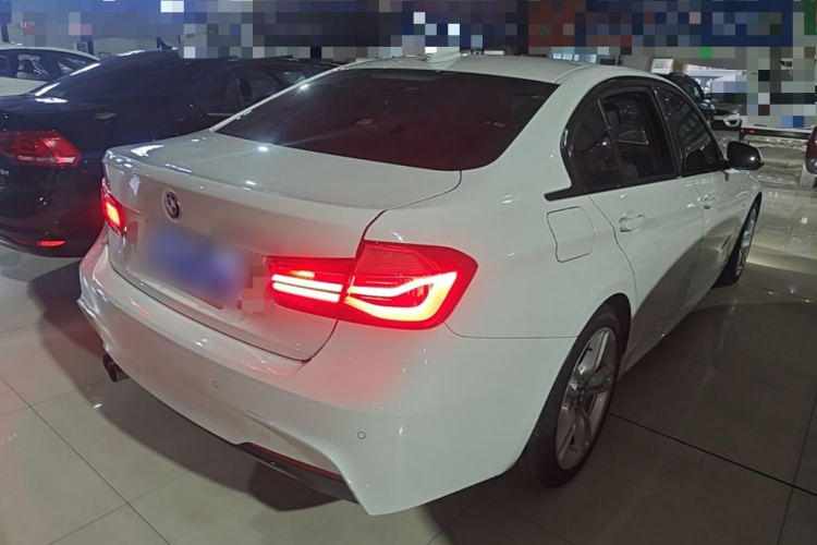 BMW 3 Series 2017 #7 BMW 3 Series 2017 صورة سيارة #7