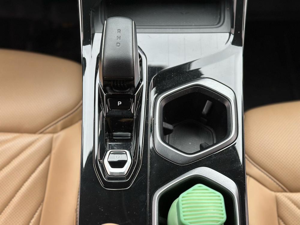 GEELY Boyue L 2023 #17 GEELY Boyue L 2023 car image #17