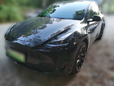 Tesla Model Y 2023 Tesla Model Y 2023 car image