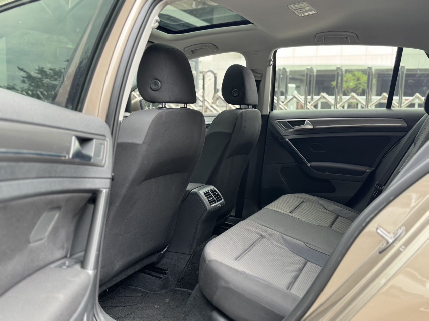 Volkswagen Golf 2016 car image #7
